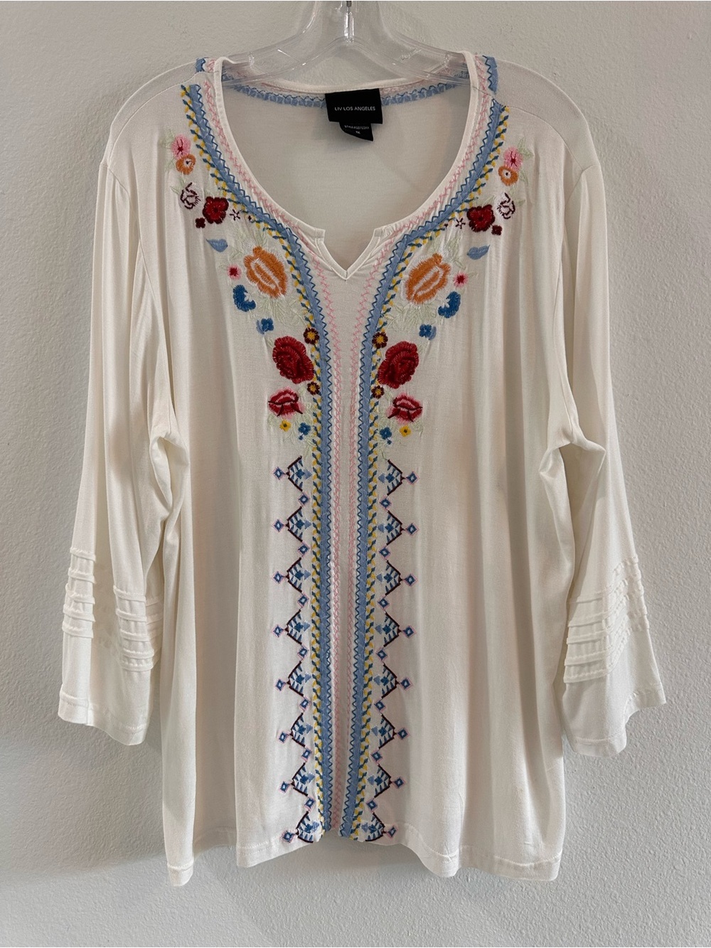 LIV Los Angeles White Embroidered V-Neck Tunic with Pintuck Sleeve Detail, 1X - Picture 12 of 13